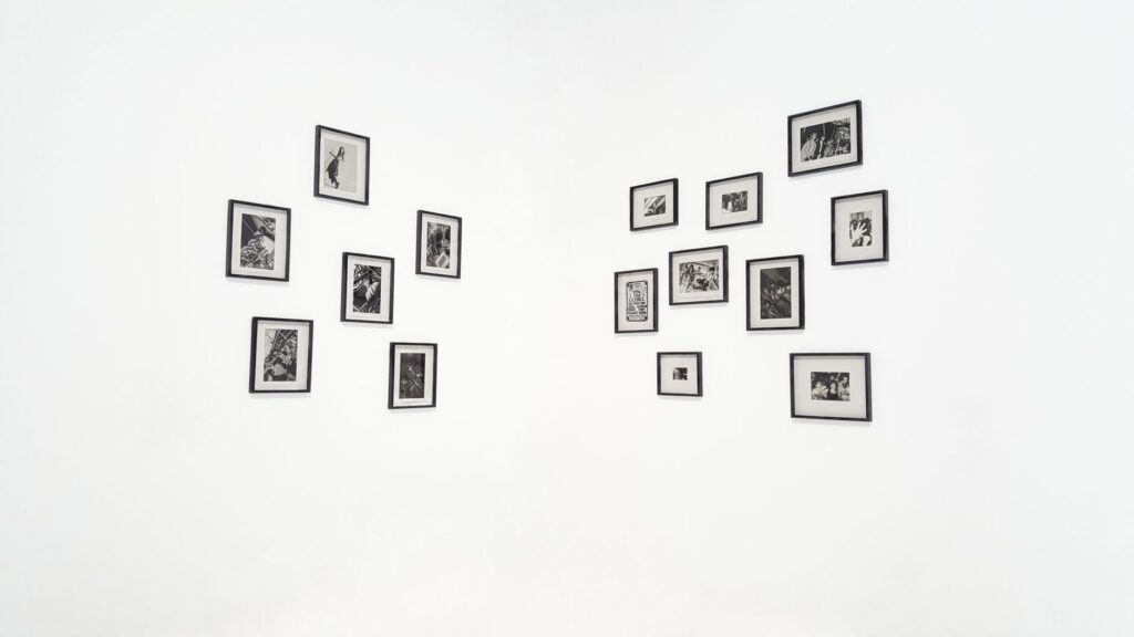 Swapping the Mantel Photos with the Seasons - photo displays